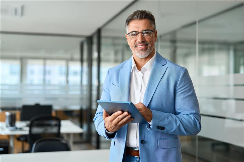 Glückliches Seniorenpaar zu Hause